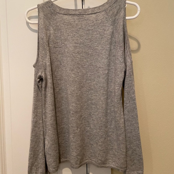 off the shoulder long sleeve top WORN ONCE - Picture 3 of 3